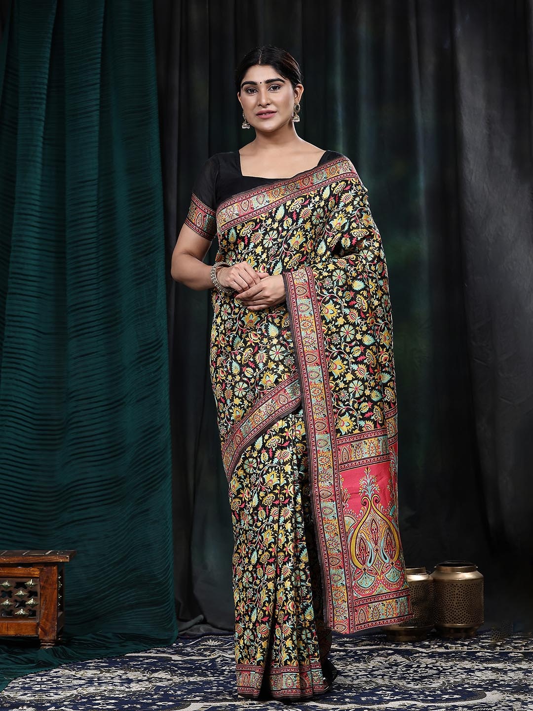 

JUST FASHION Floral Woven Design Zari Detailed Silk Cotton Saree, Black