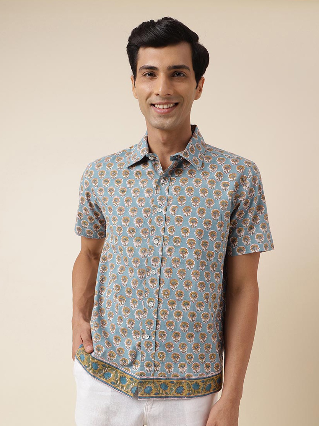 

Fabindia Floral Printed Cotton Opaque Casual Shirt, Blue