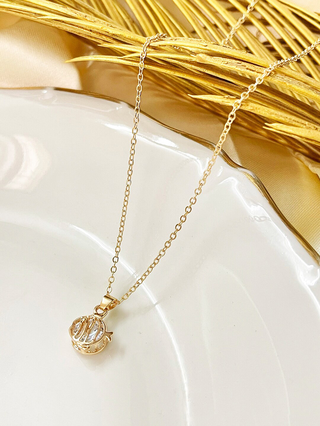 

Ayesha StoneStudded Fish Pendant With Chain, Gold