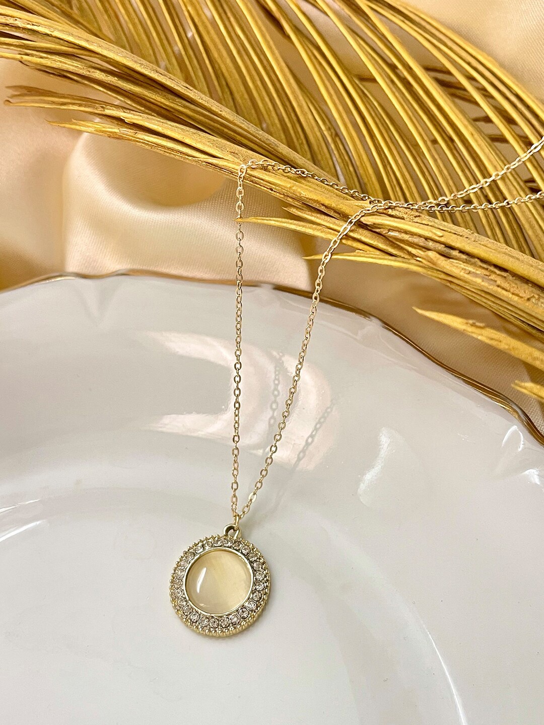

Ayesha Stone Studded Circular Pendant With Chain, Gold