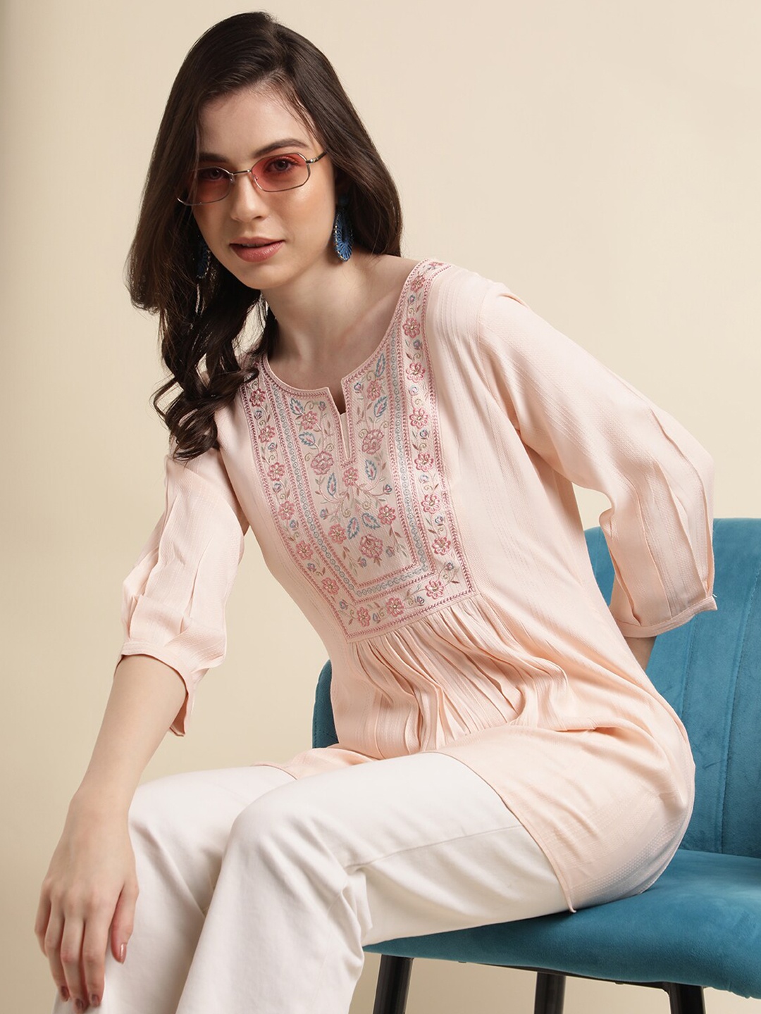 

Sangria Floral Embroidered Longline A-Line Kurti, Peach
