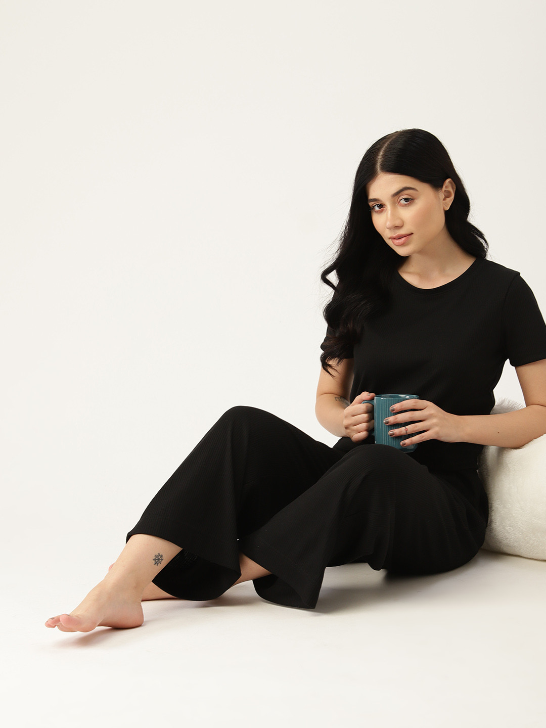 

ETC Solid Night Suit, Black