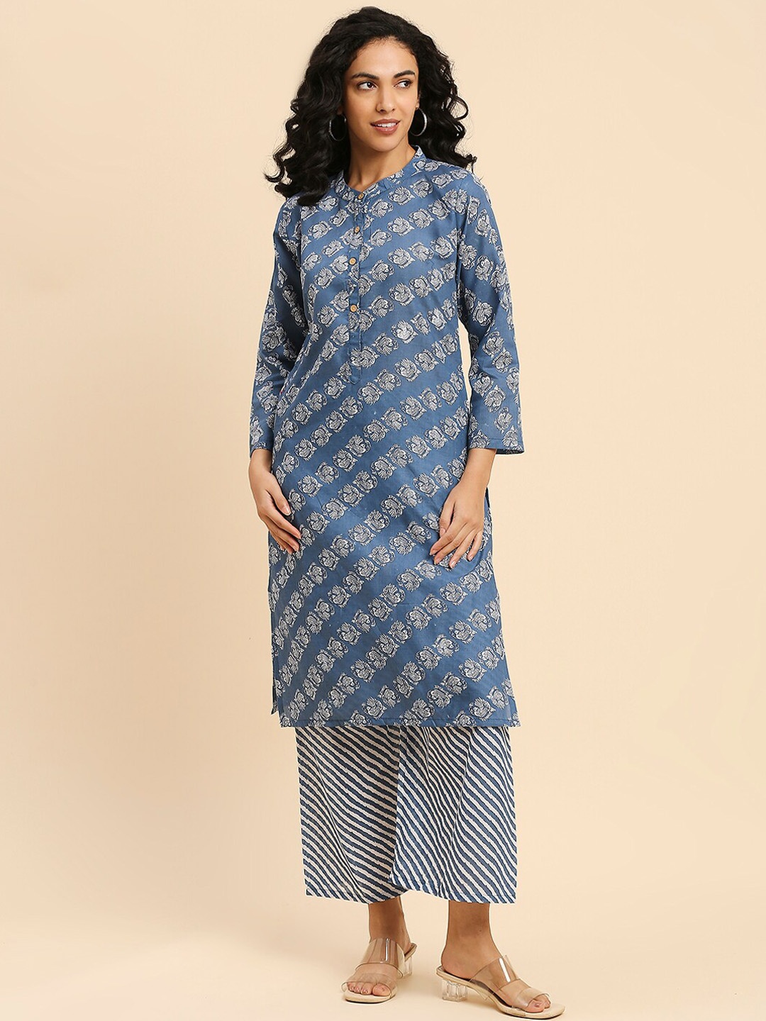 

GUFRINA Ethnic Motif Printed Regular Kurta With Palazzos, Blue