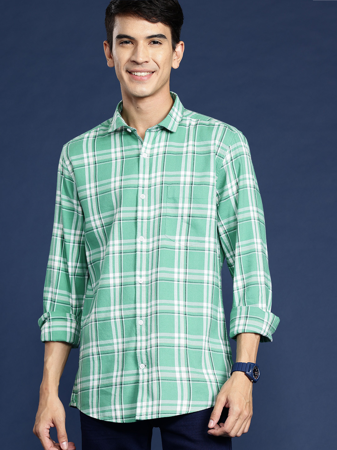 

Mast & Harbour Men Standard Tartan Checked Casual Shirt, Green