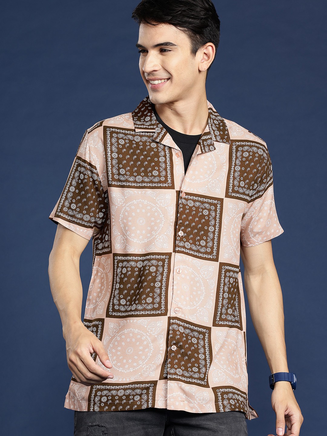 

Mast & Harbour Men Standard Opaque Printed Cuban Collar Casual Shirt, Peach
