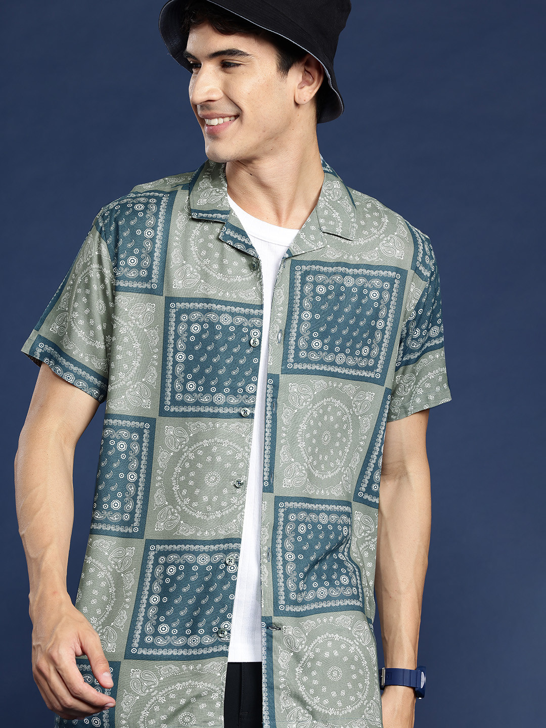 

Mast & Harbour Men Standard Opaque Ethnic Motifs Printed Cuban Collar Casual Shirt, Grey