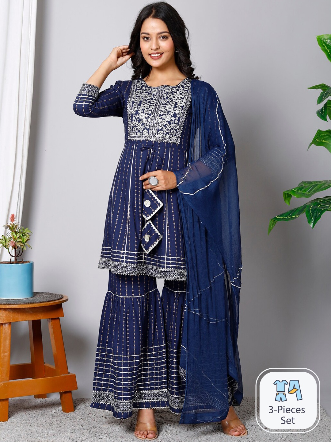 

HERE&NOW Floral Printed Gotta Patti Kurta & Sharara With Dupatta, Blue