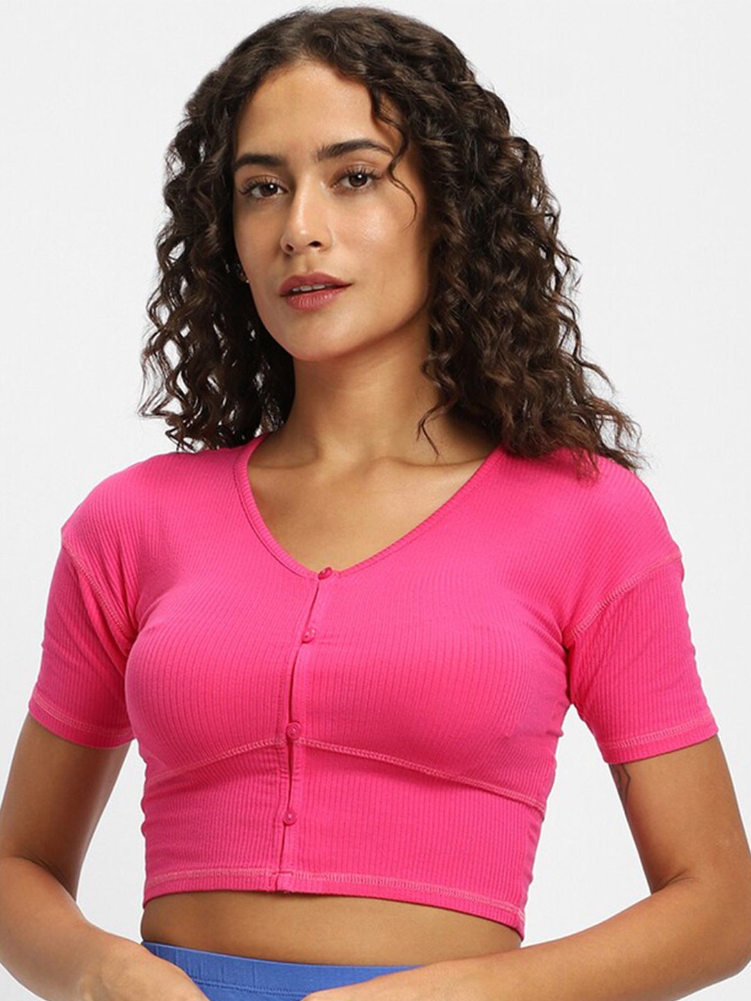

FOREVER 21 Pink V Neck Fitted Crop Top