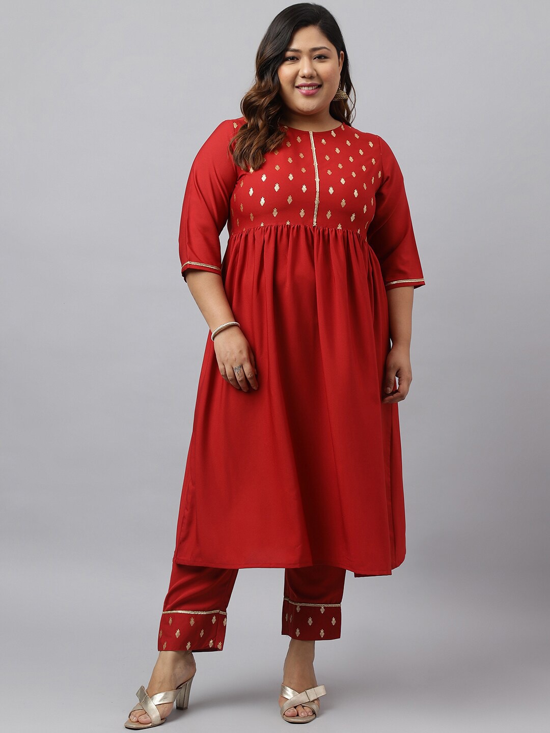 

XL LOVE by Janasya Plus Size Floral Printed Empire Gotta Patti Kurta With Trousers, Maroon