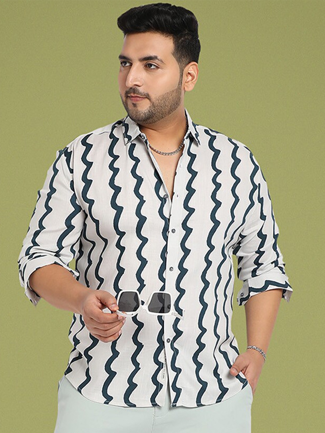 

Instafab Plus Classic Abstract Printed Spread Collar Cotton Casual Shirt, White