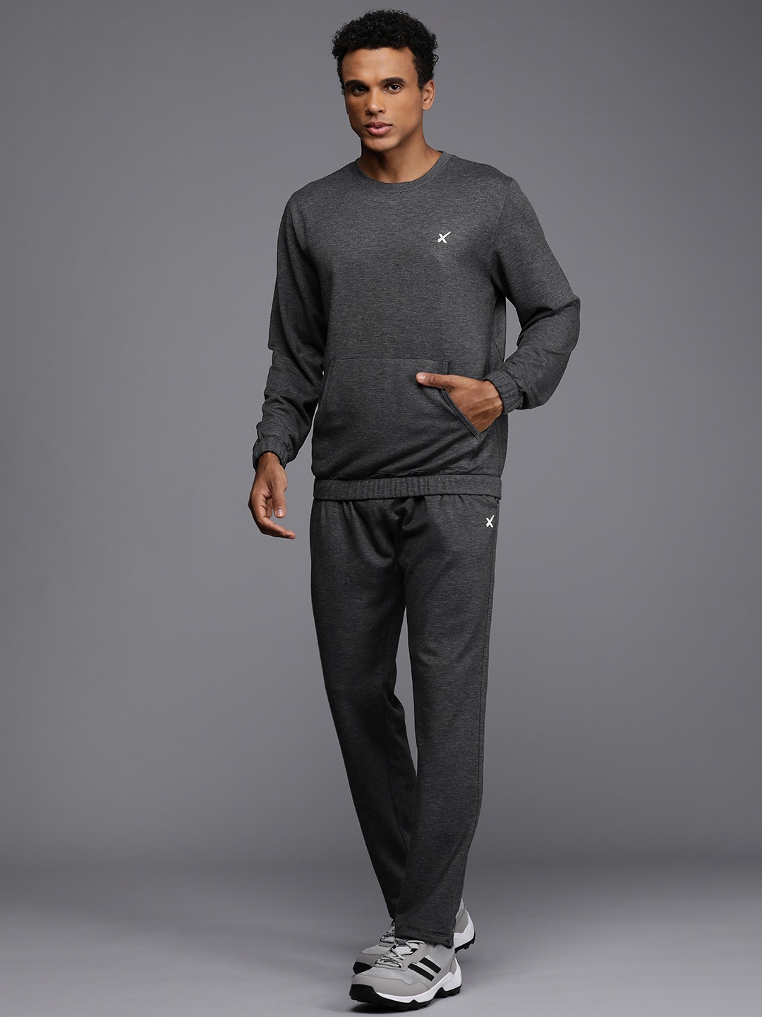 

HRX By Hrithik Roshan Men Solid Rapid-Dry Tracksuits, Charcoal