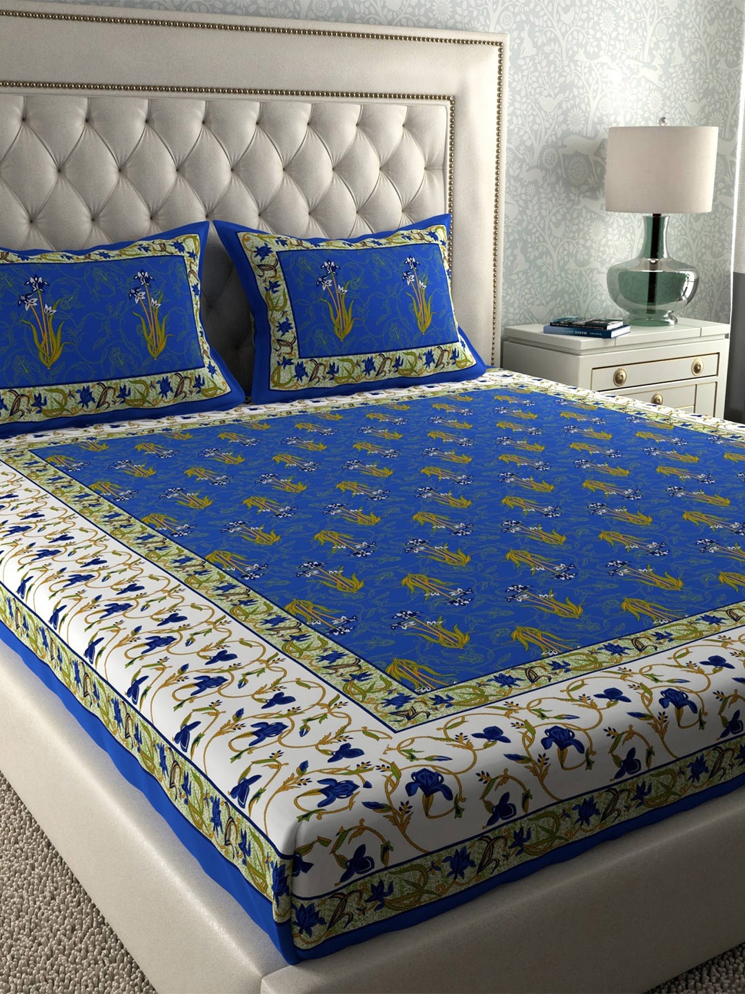 

CLOTHOLOGY Blue & Green Floral 104 TC Queen Bedsheet With 2 Pillow Covers