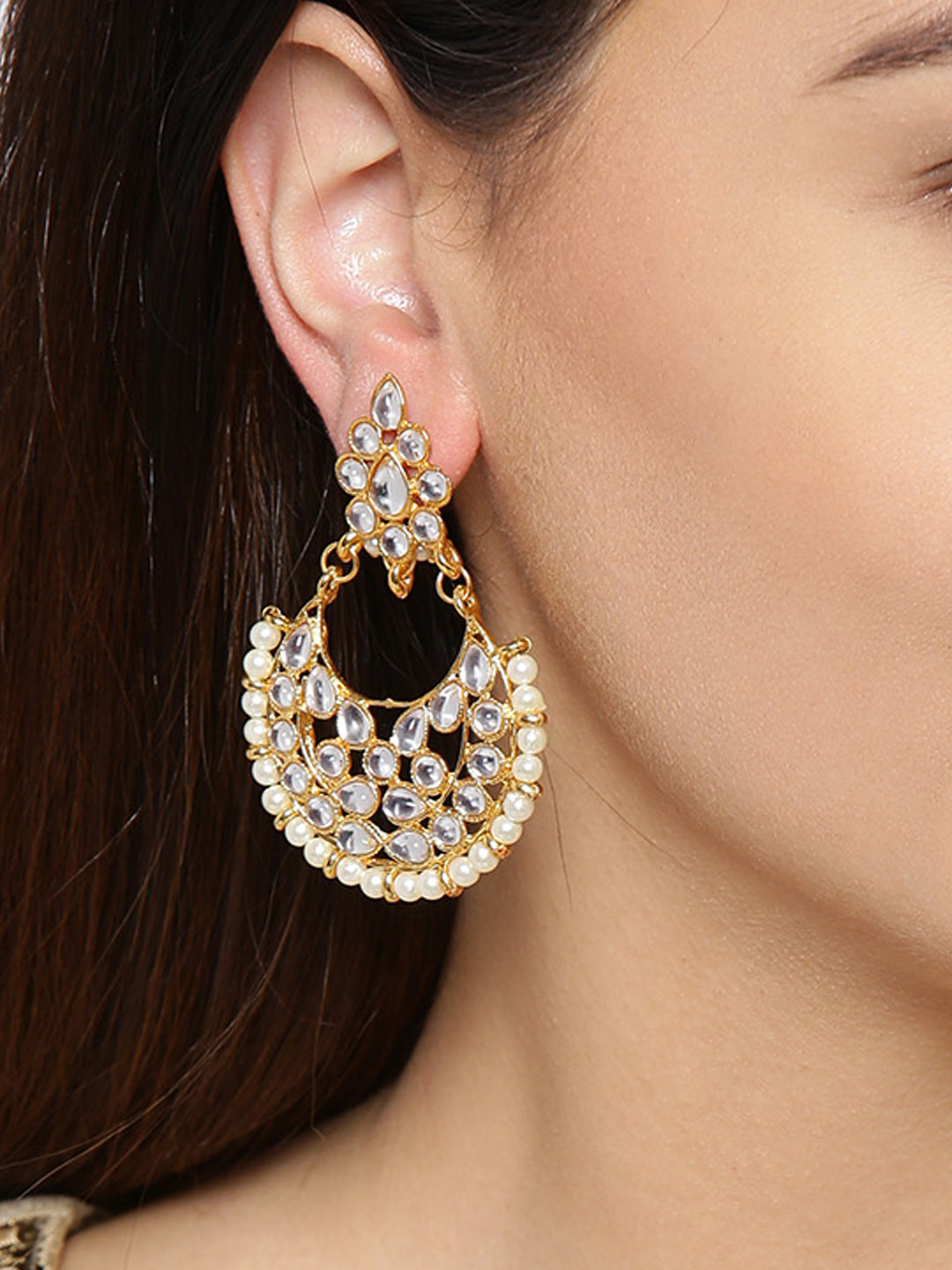 

YouBella Off-White Gold-Plated Stone-Studded Crescent Shaped Chandbalis