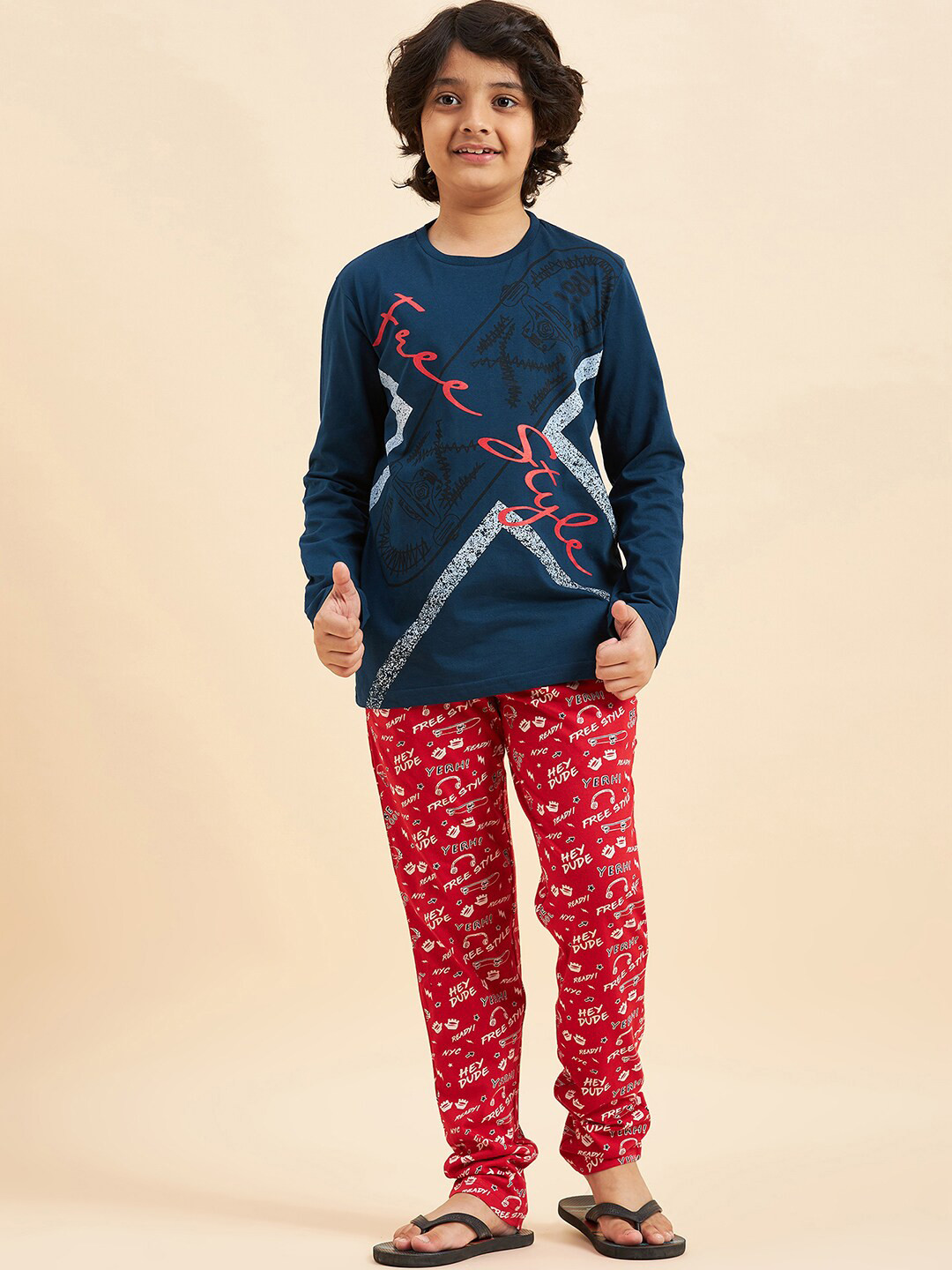 

Sweet Dreams Boys Navy Blue & Pink Conversational Printed Night Suit