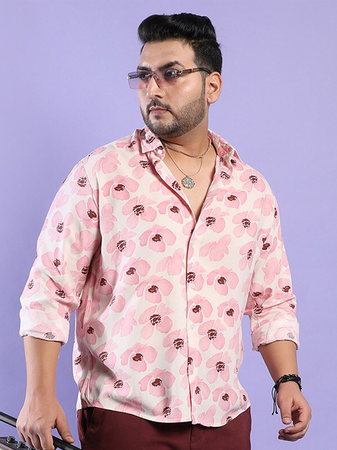 

Instafab Plus Classic Fit Floral Printed Casual Shirt, Pink
