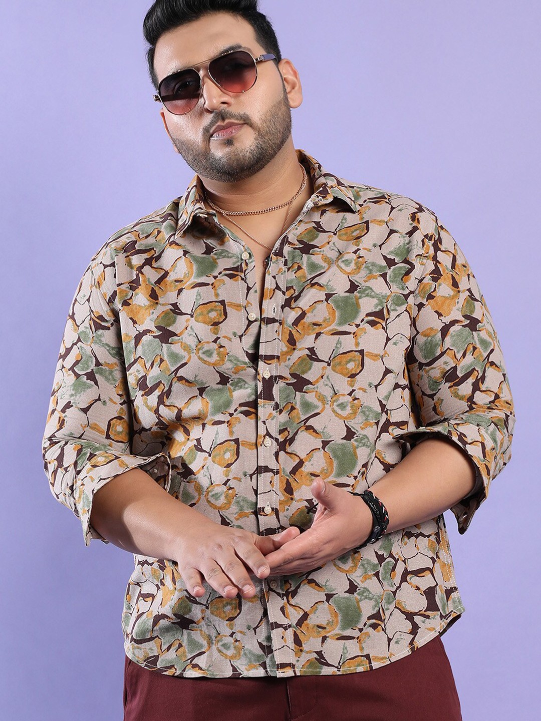 

Instafab Plus Classic Fit Artistic Floral Cluster Printed Cotton Casual Shirt, Beige