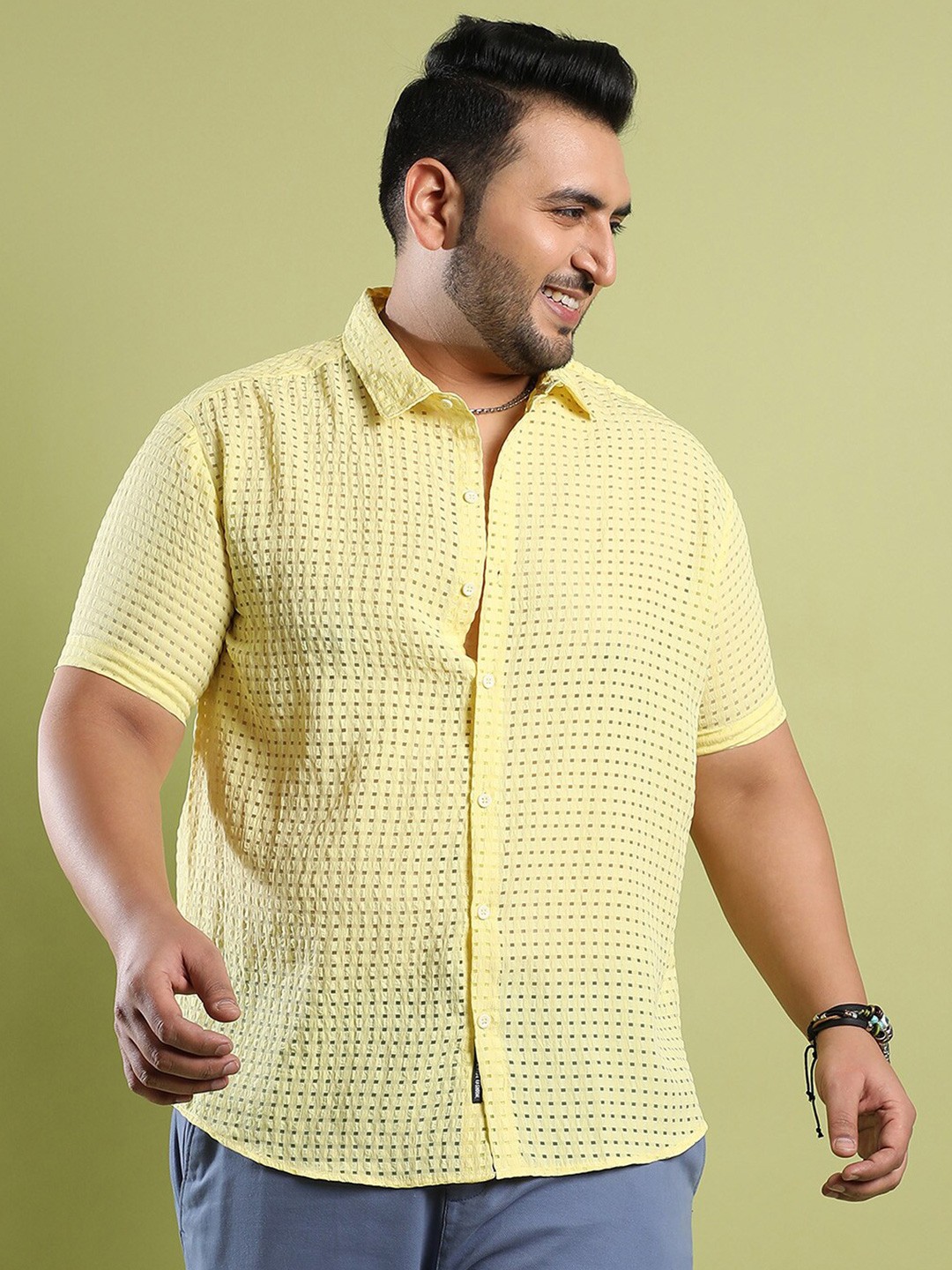 

Instafab Plus Men Yellow Classic Opaque Casual Shirt