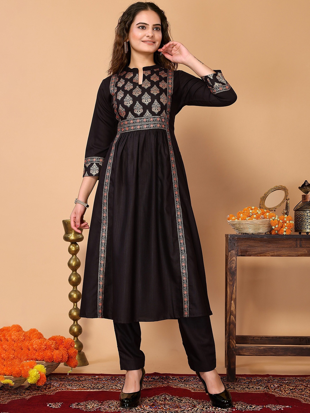 

HERE&NOW Ethnic Motif Yoke Design Mandarin collar A-Line Kurta with Trousers, Black