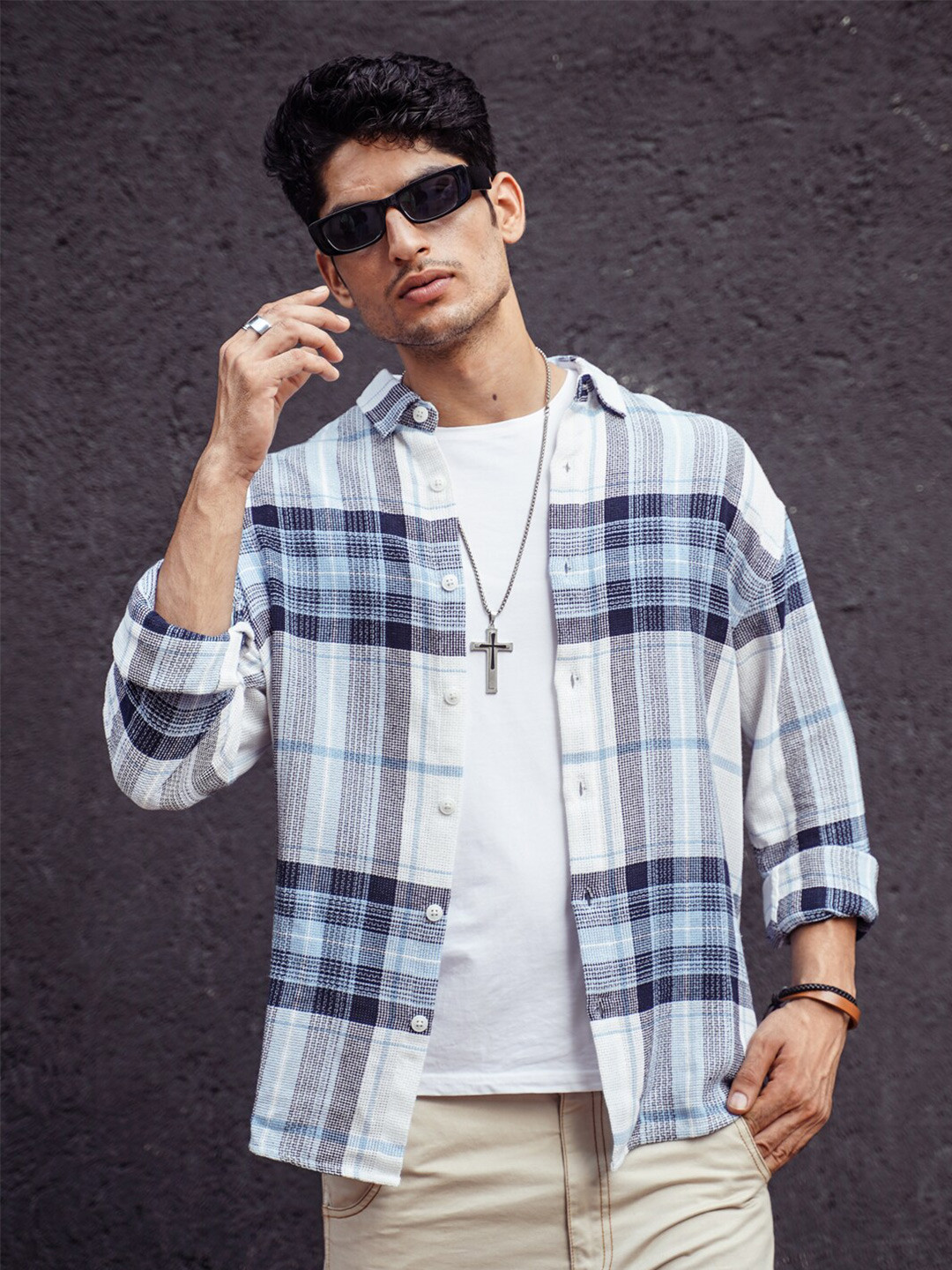 

Powerlook White & Blue India Slim Oversized Tartan Checks Opaque Pure Cotton Casual Shirt