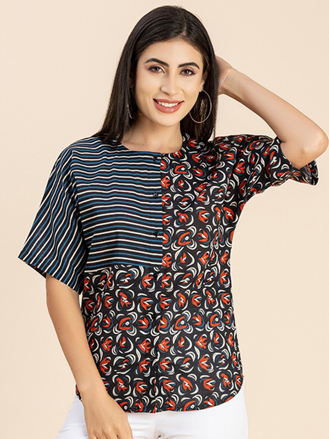 

Moomaya Abstract Printed Round Neck Cotton Regular Top, Black