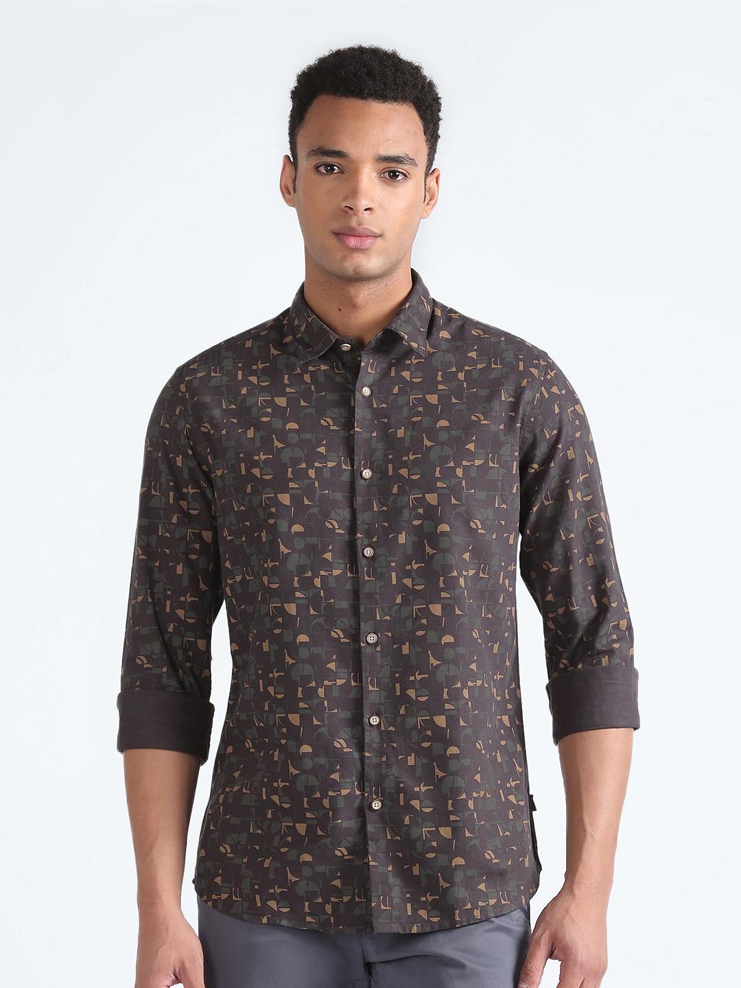 

Flying Machine Slim Fit Abstract Printed Pure Cotton Casual Shirt, Grey