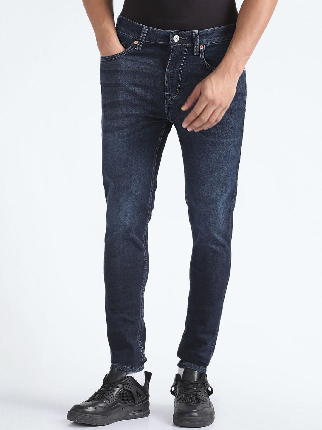 

Flying Machine Men Skinny Fit Mid Rise Light Fade Stretchable Jeans, Blue