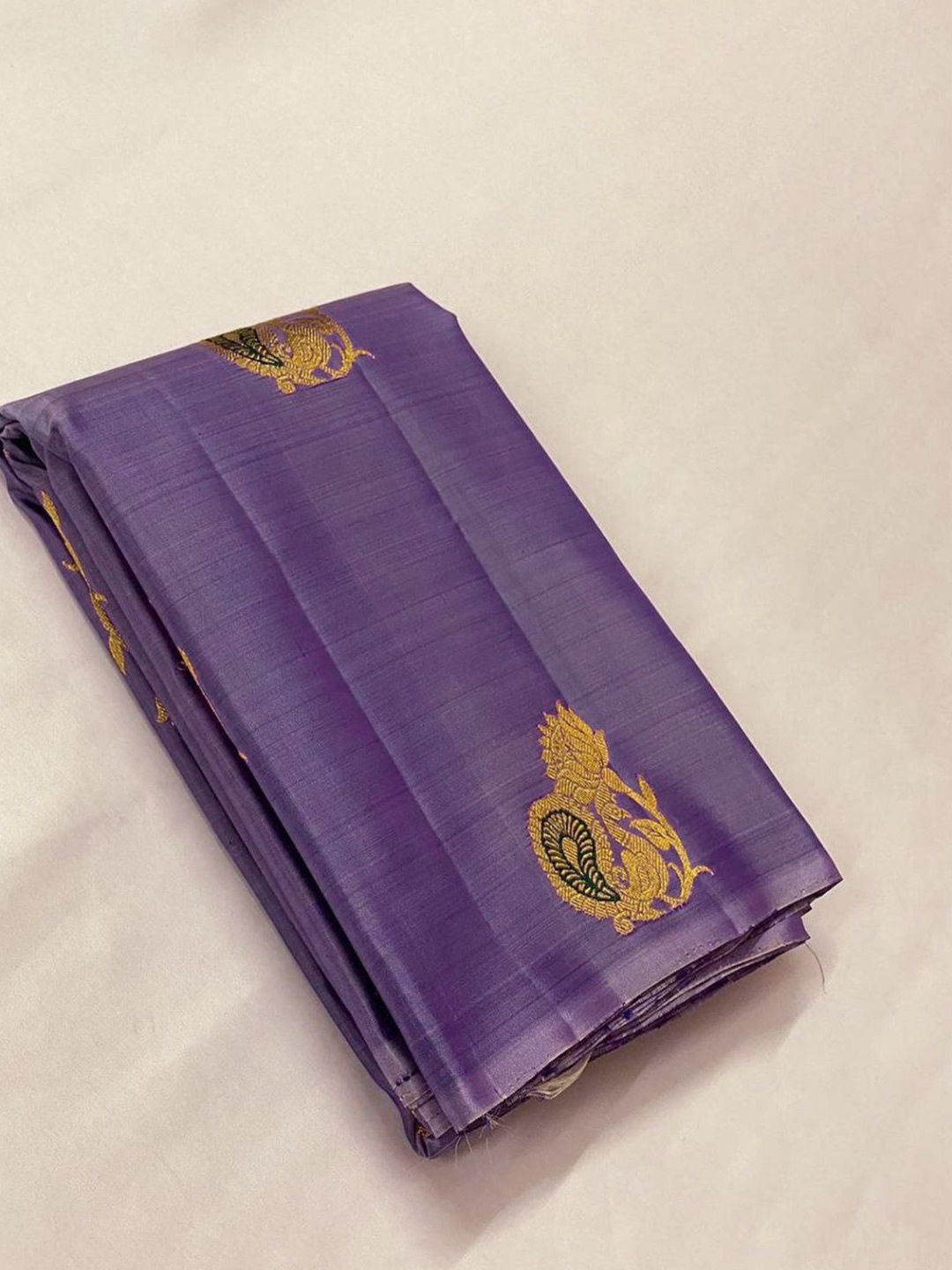 

nirja Fab Ethnic Motifs Woven Design Zari Detail Banarasi Saree, Lavender