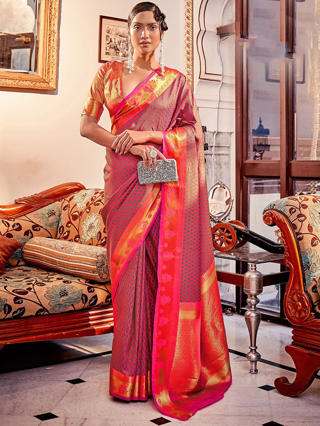 

Satrani Ethnic Motifs Woven Design Zari Silk Cotton Saree, Pink
