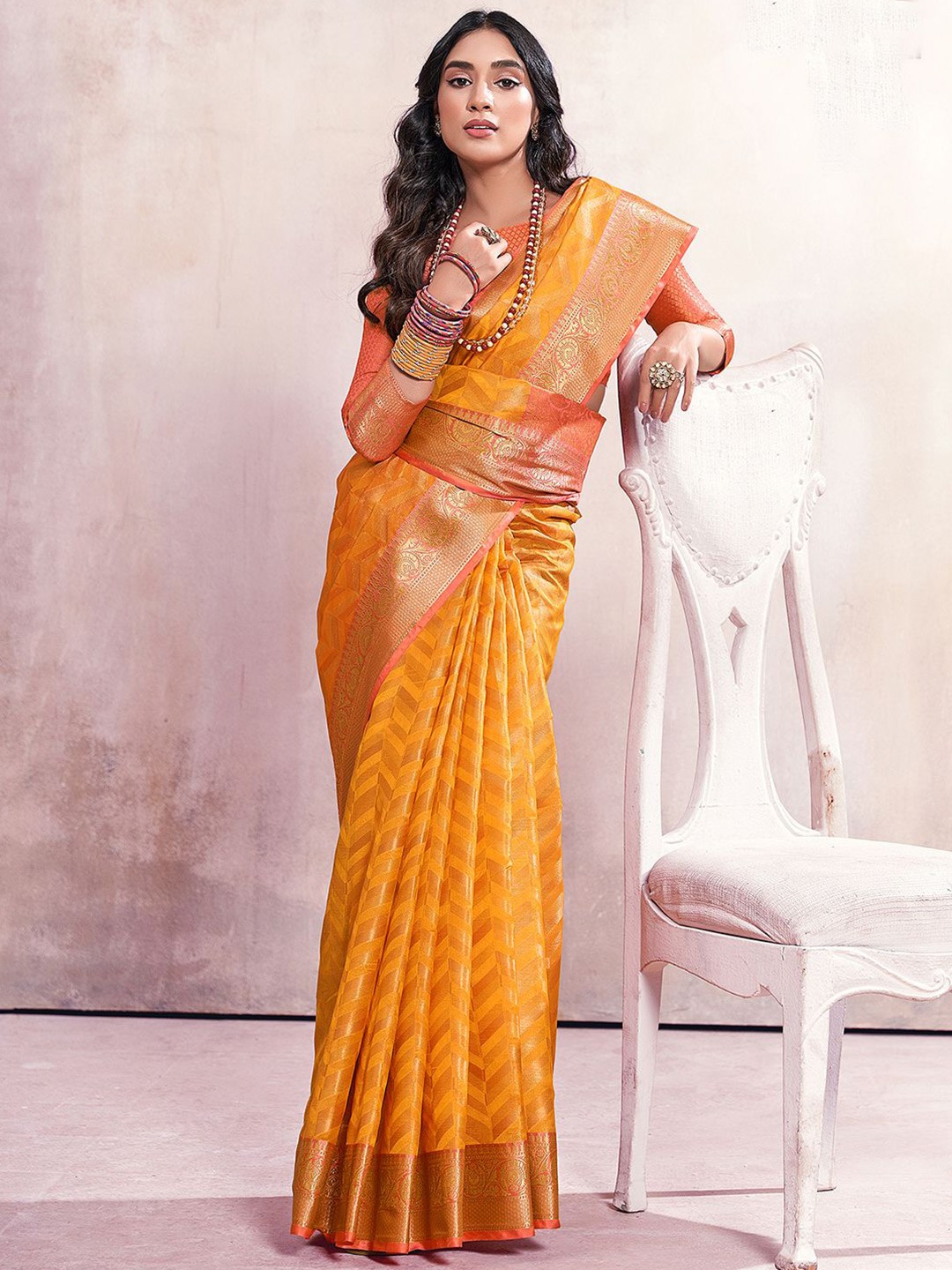 

Satrani Ethnic Motifs Woven Design Zari Saree, Yellow