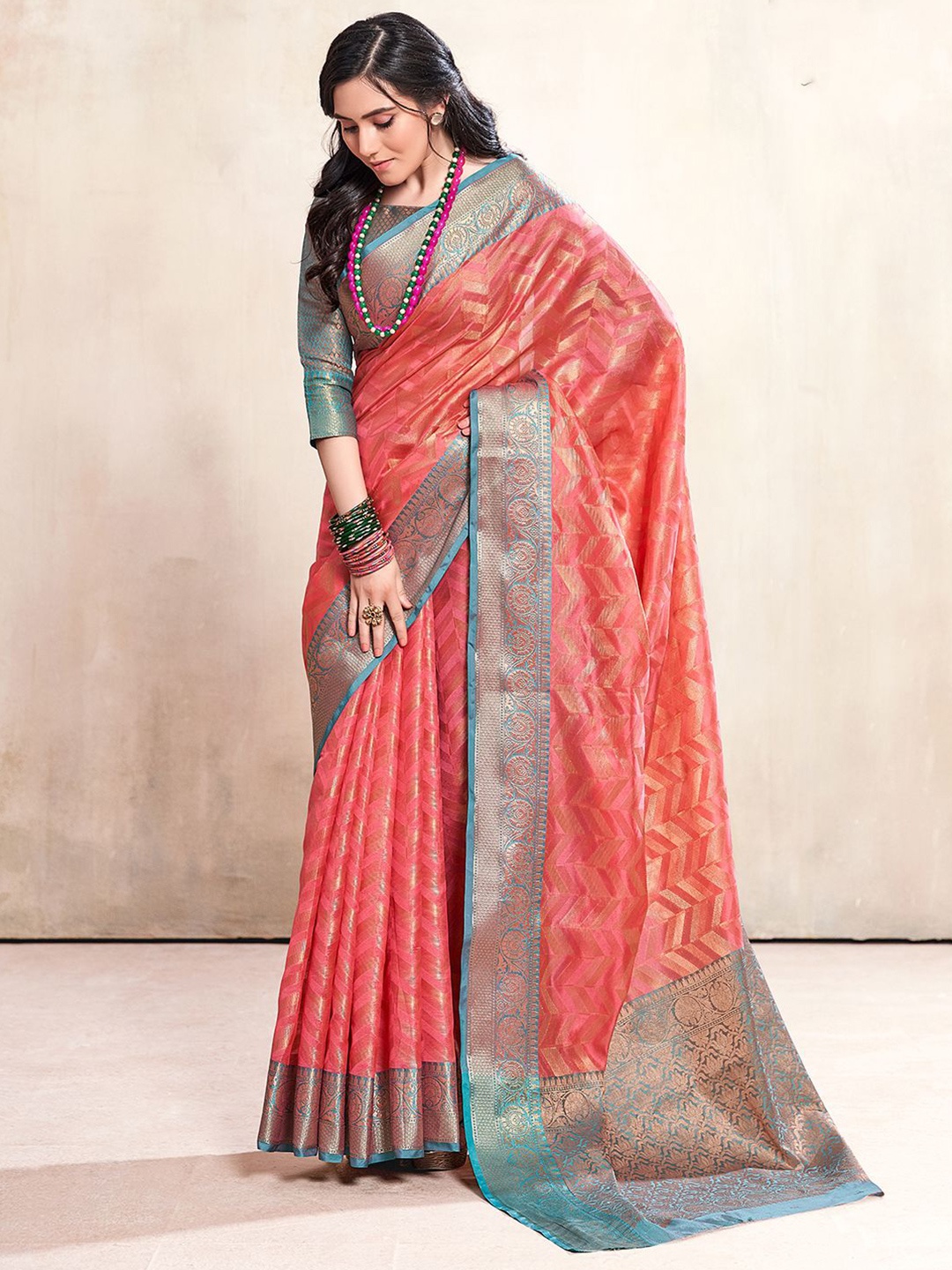 

Satrani Woven Design Zari Saree, Pink