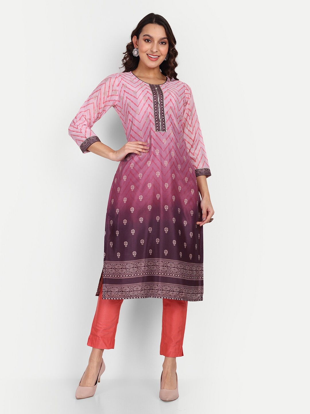 

Growish Chevron Printed Gotta Patti Cotton Silk Kurta, Pink