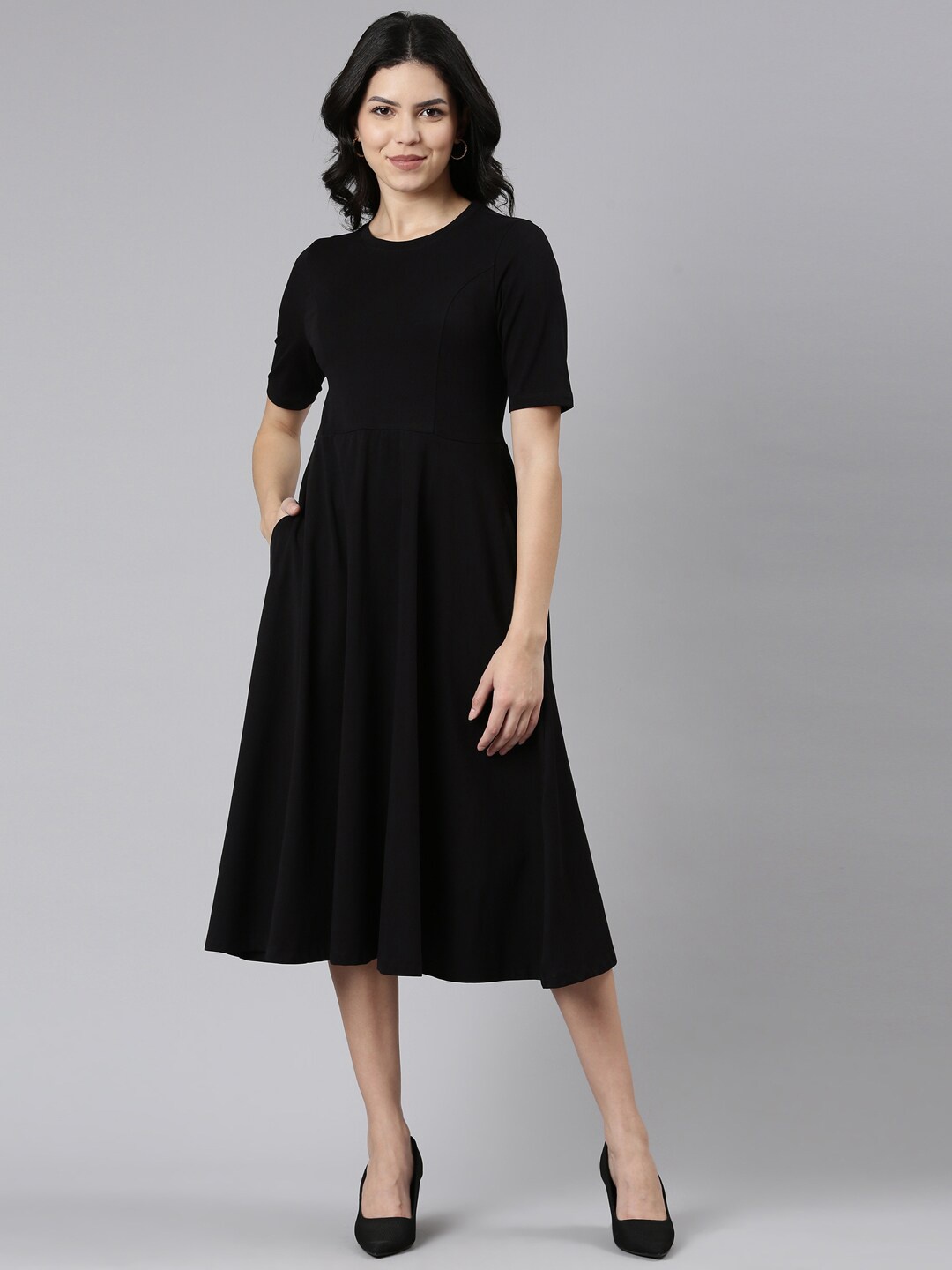 

TWIN BIRDS Solid Cotton Knitted Dress, Black