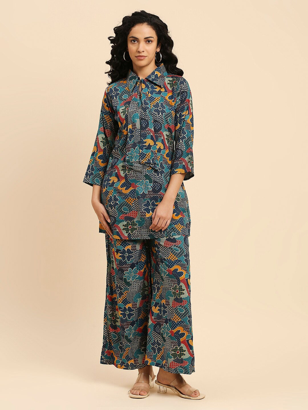 

GUFRINA Floral Printed Shirt Collar Three-Quarter Sleeve Straight Kurta Set, Blue