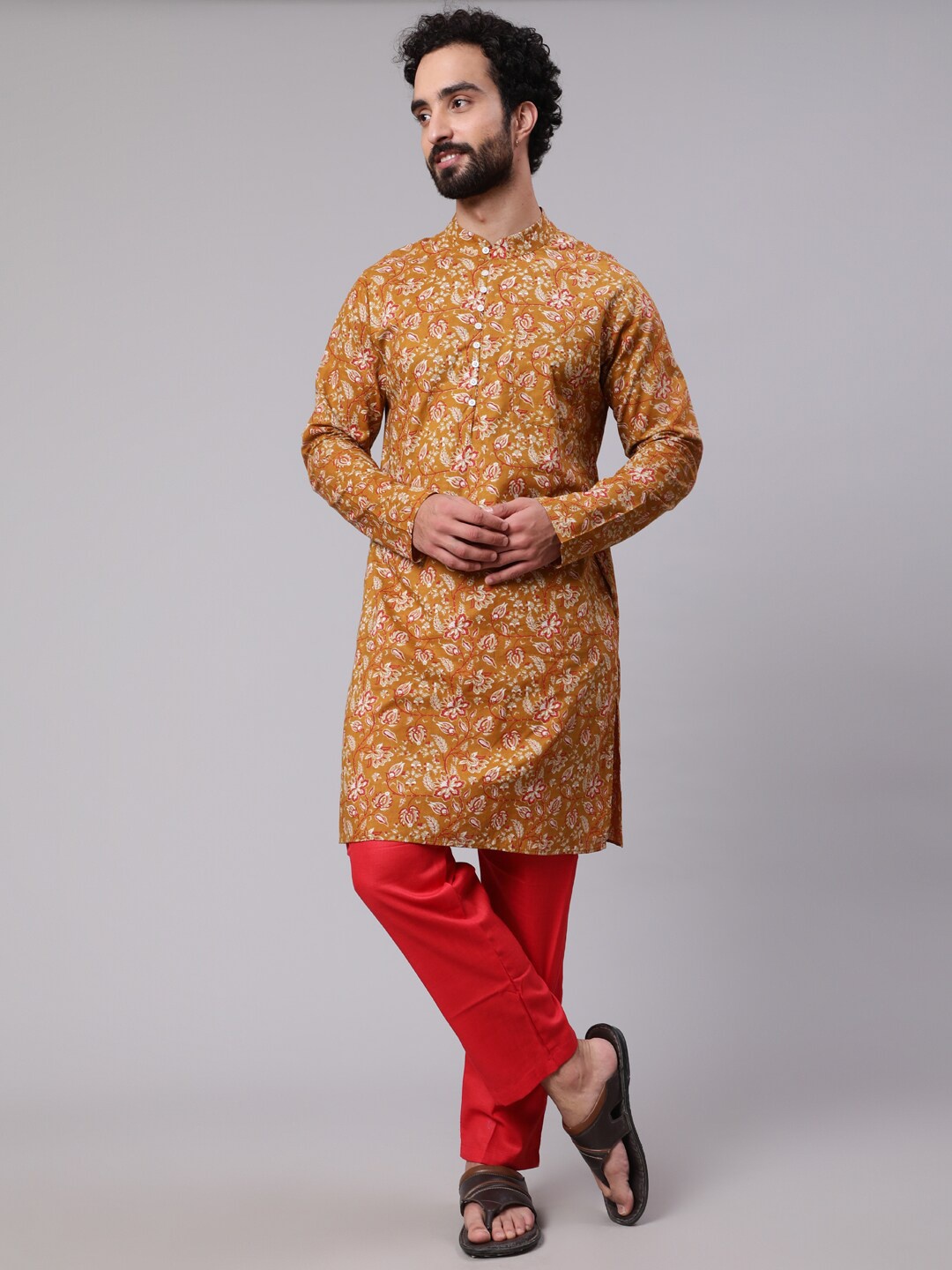 

AKS Floral Printed Cotton Kurta, Mustard