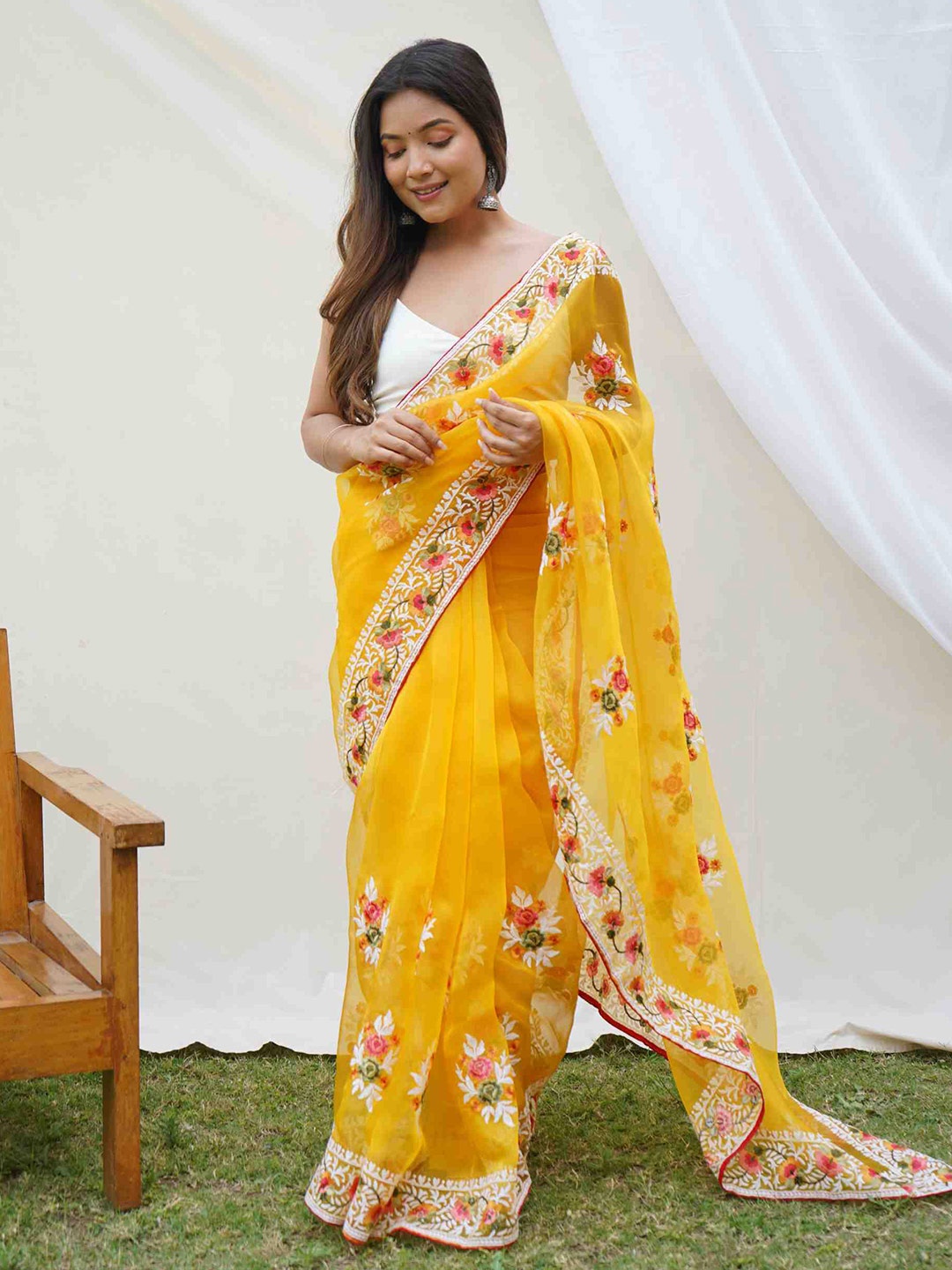 

Mitera Yellow & White Floral Embroidered Organza Saree