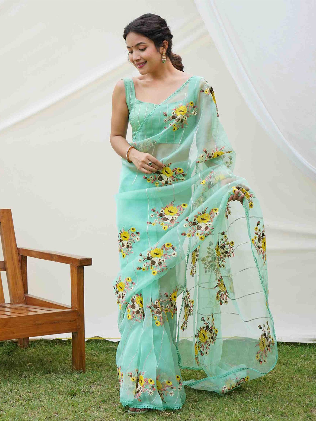 

Mitera Green & Yellow Floral Embroidered Organza Saree, Sea green