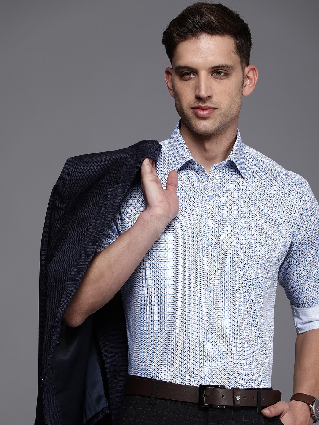 

Raymond Slim Fit Geometric Printed Pure Cotton Formal Shirt, Blue