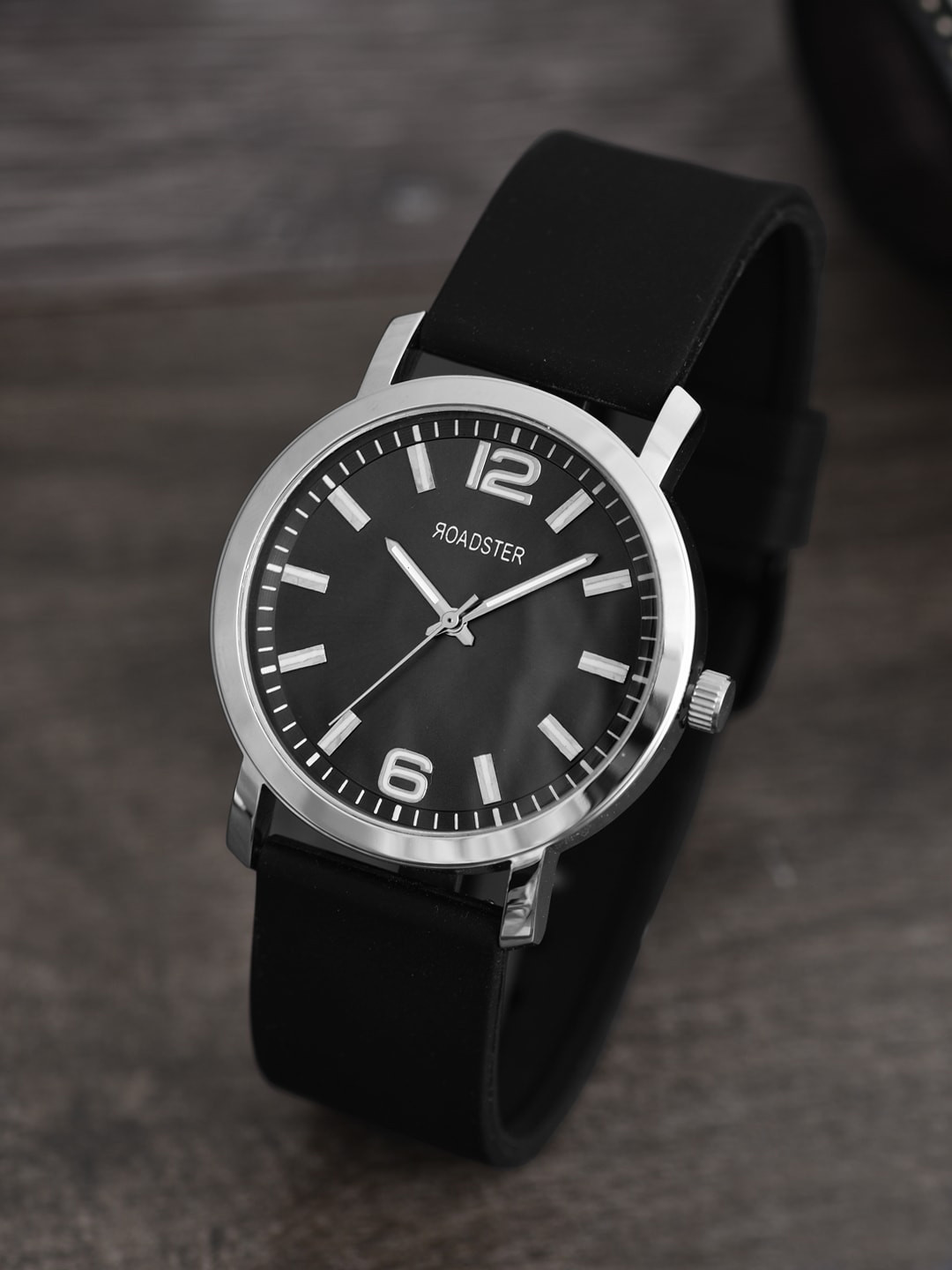 

Roadster Men Patterned Dial & Water Resistant Leather Strap Watch HOBRD-NEW-101-BK, Black