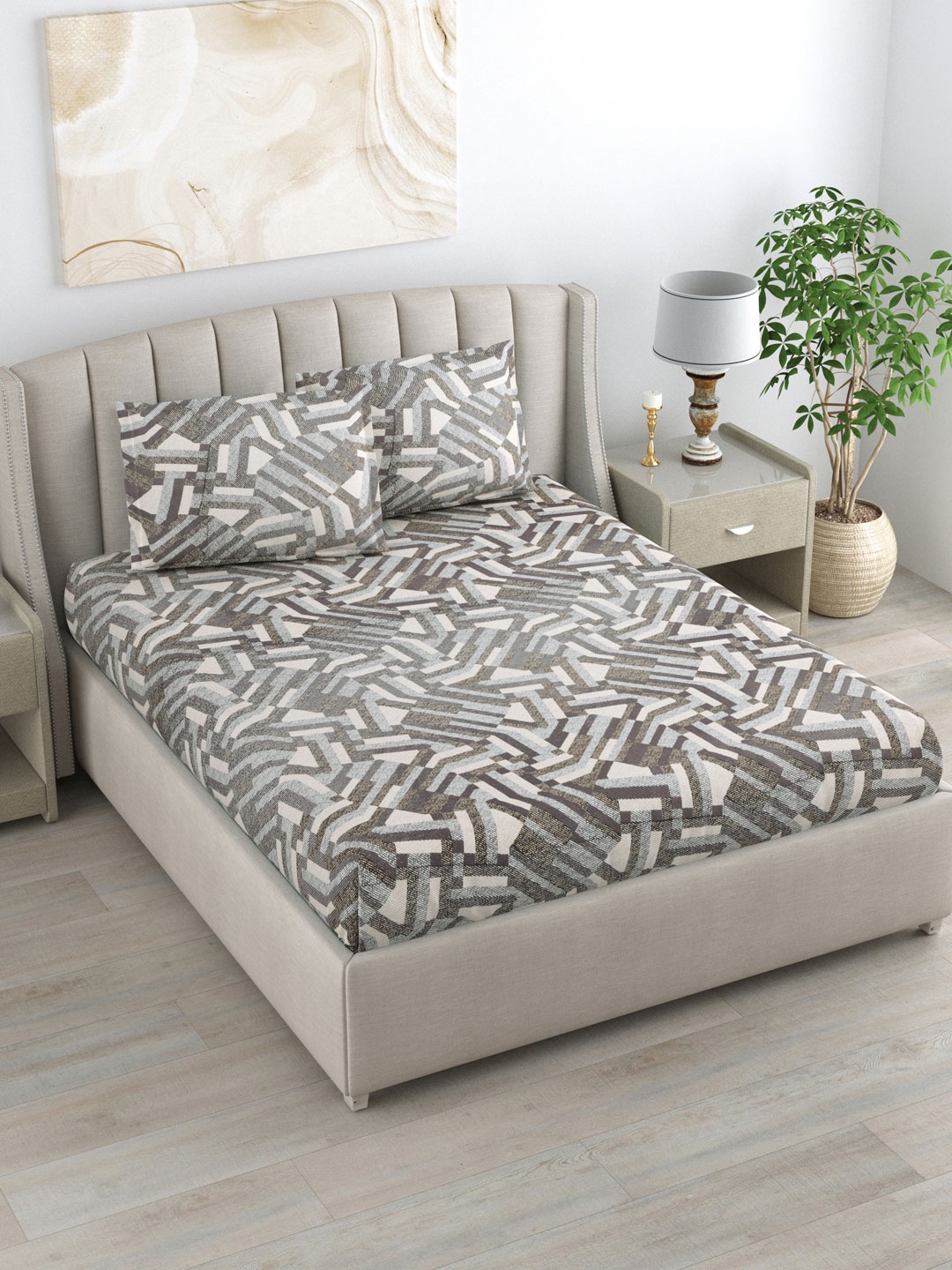 

DREAM WEAVERZ Grey 220 TC Pure Cotton Double Queen Bedsheet With 2 Pillow Covers