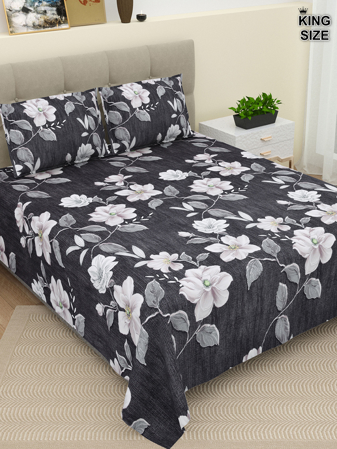 

DREAM WEAVERZ Grey & White Floral Cotton 220 TC Super King Bedsheet with 2 Pillow Covers, Black