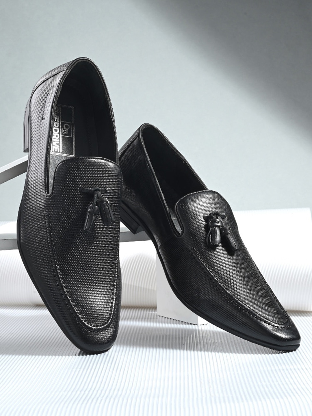 

Overdrive Men Textured Leather Lightweight Slip-On Tassel Loafers, Black