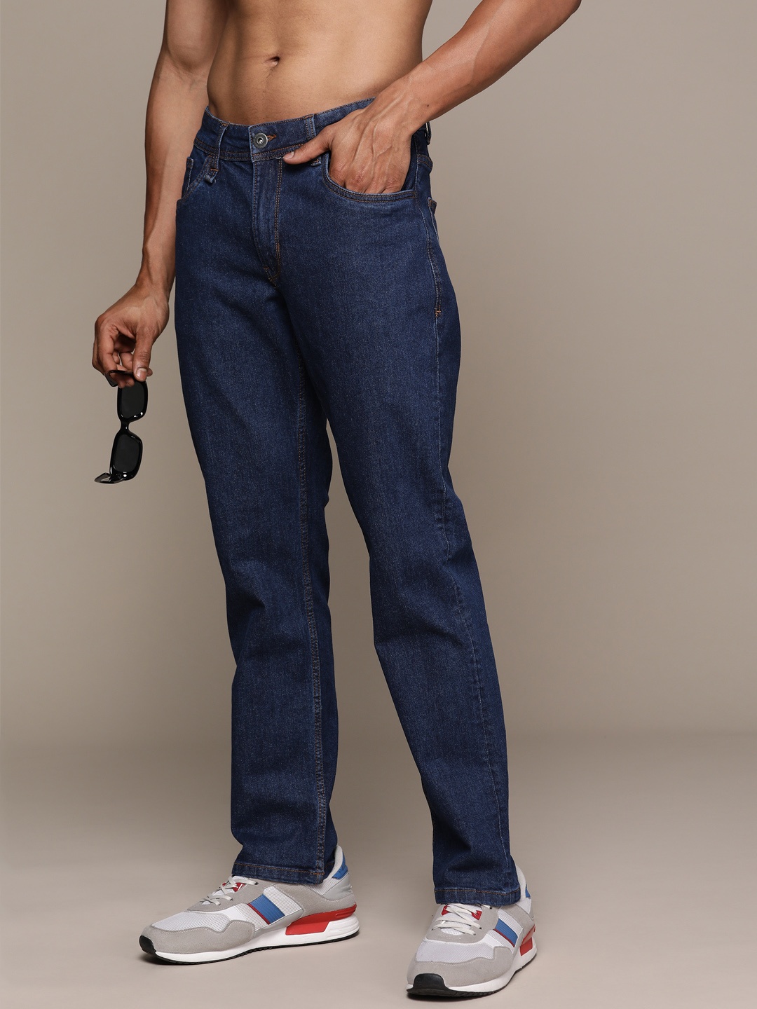

The Roadster Lifestyle Co. Men Slim Fit Stretchable Jeans, Navy blue