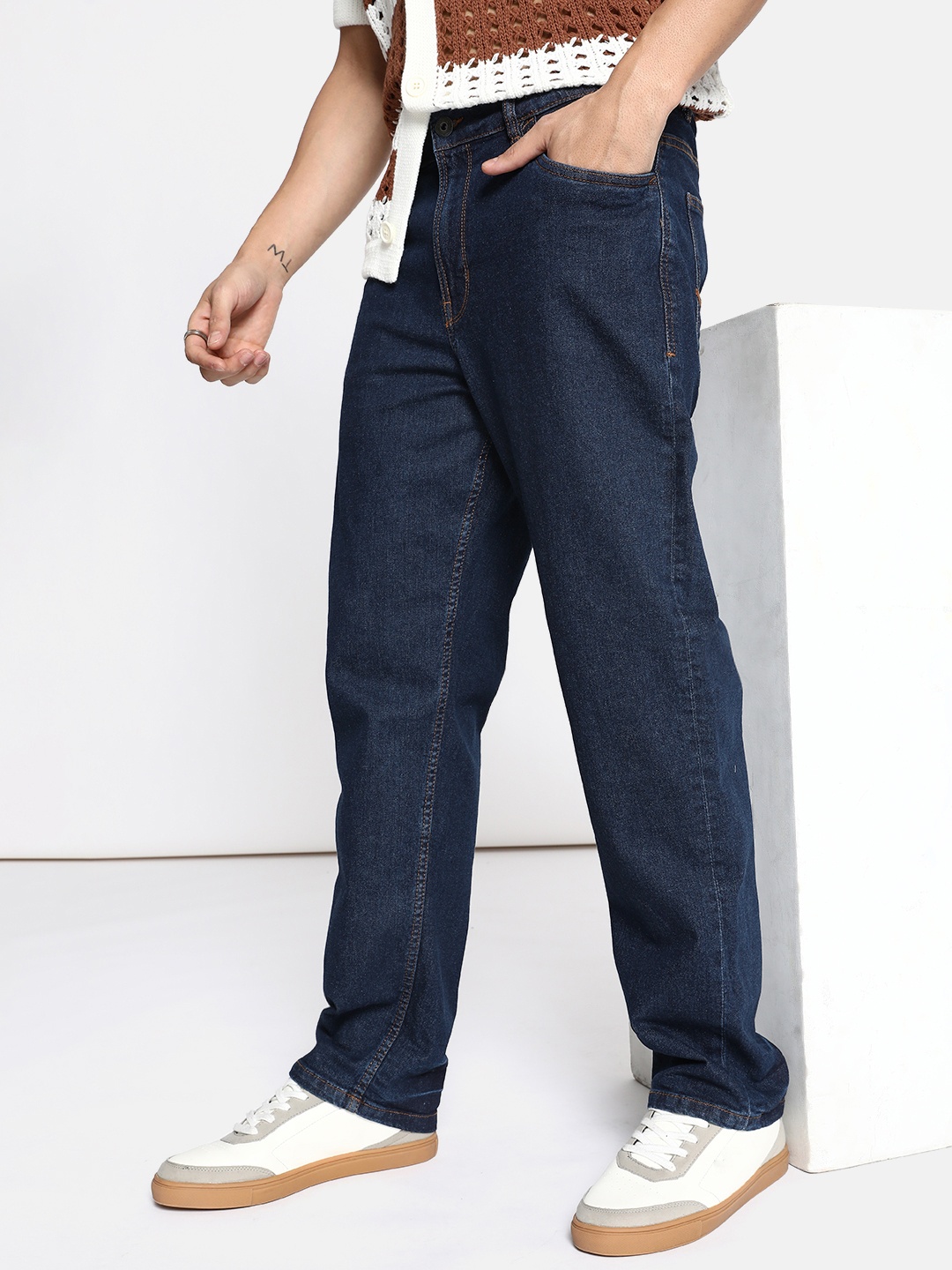 

The Roadster Life Co. Men Straight Fit Stretchable Jeans, Blue