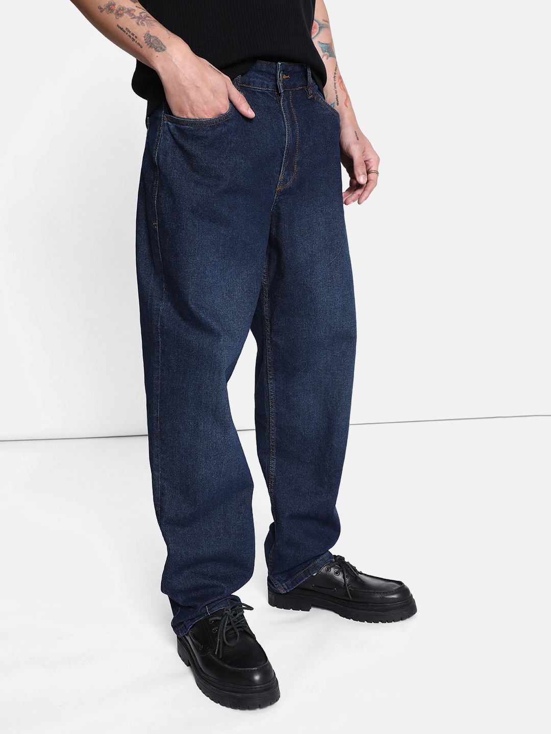

The Roadster Lifestyle Co. Men Relaxed Fit Stretchable Jeans, Navy blue