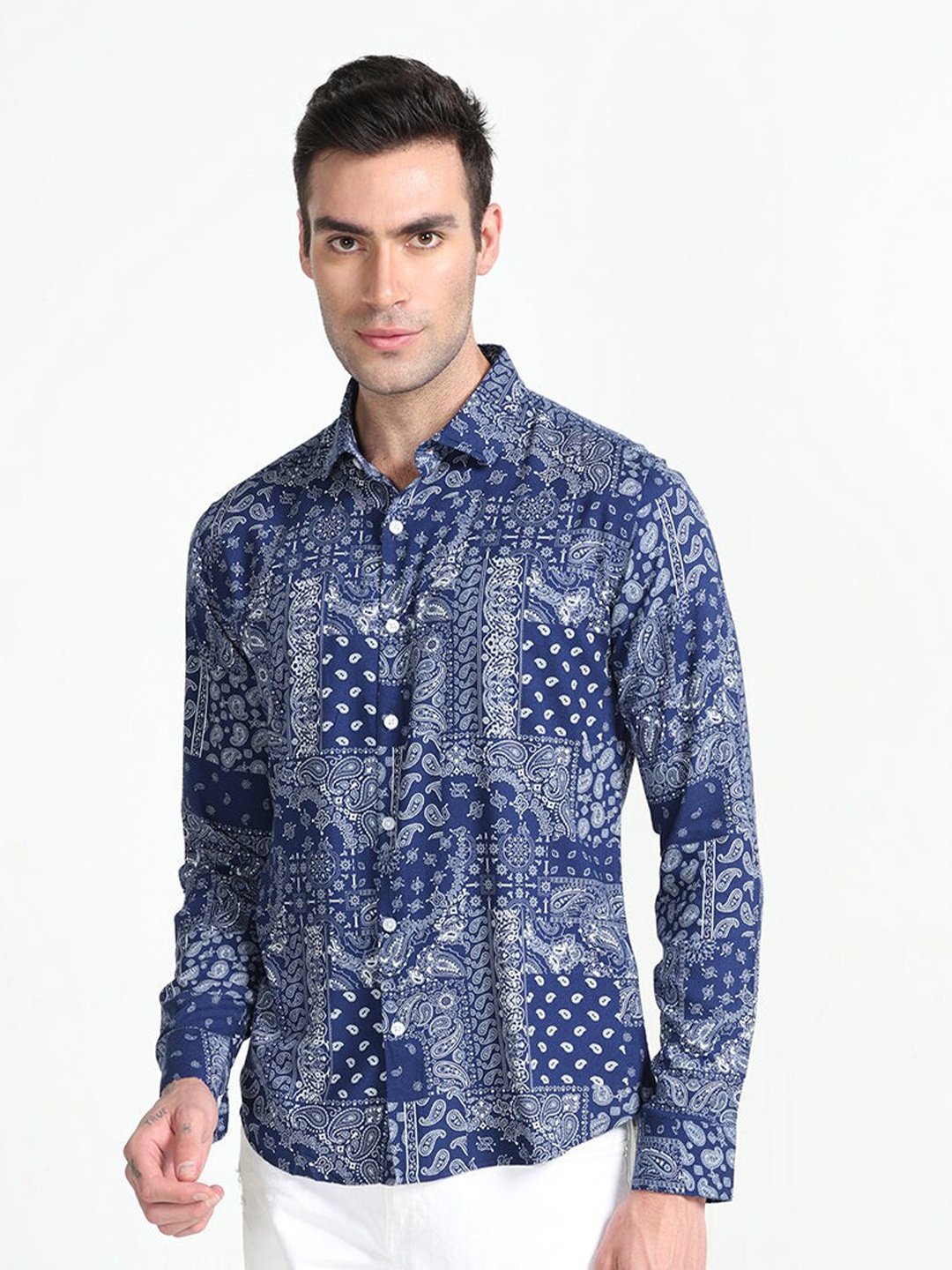 

Snitch Classic Slim Fit Ethnic Motifs Printed Casual Shirt, Blue