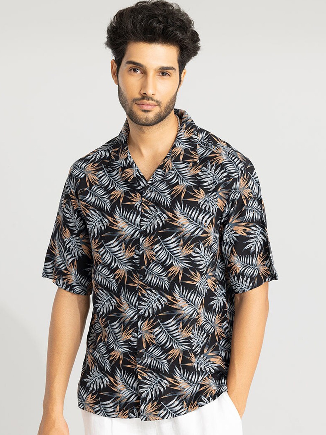 

Snitch Classic Floral Printed Casual Shirt, Black