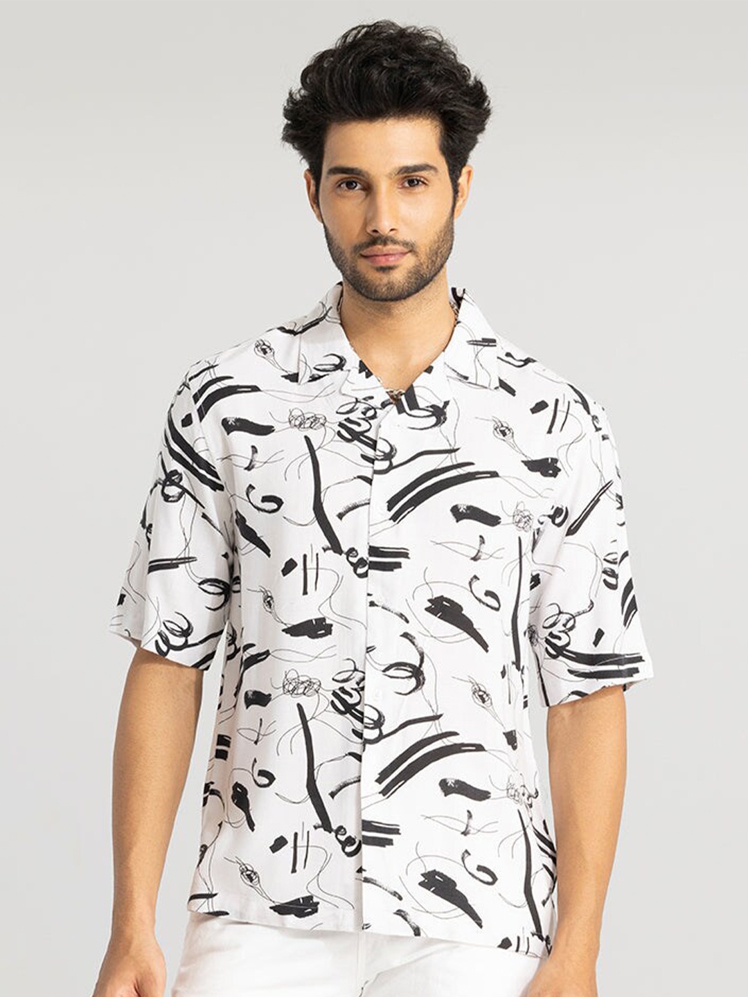 

Snitch Classic Abstract Printed Casual Shirt, White