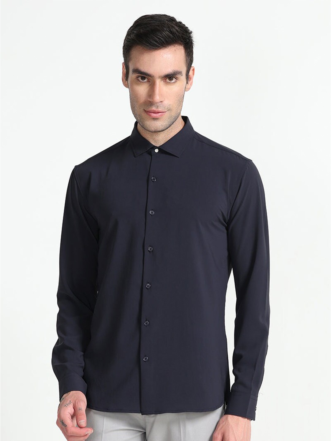 

Snitch Blue Classic Slim Fit Opaque Pure Cotton Casual Shirt