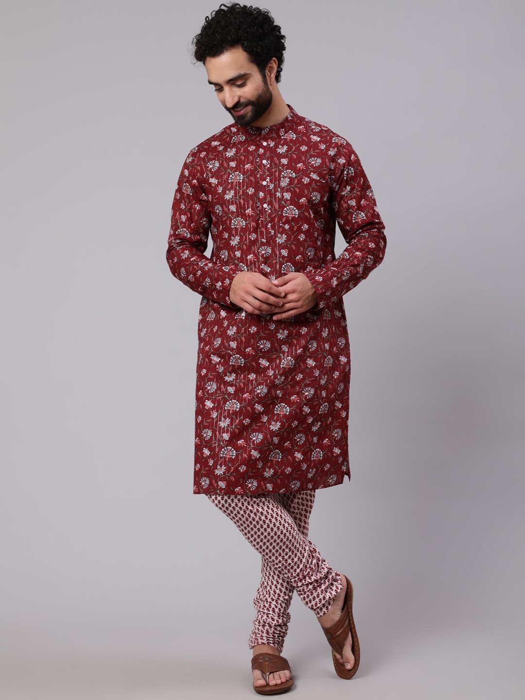 

AKS Floral Printed Mandarin Collar Regular Pure Cotton Kurta with Churidar, Maroon