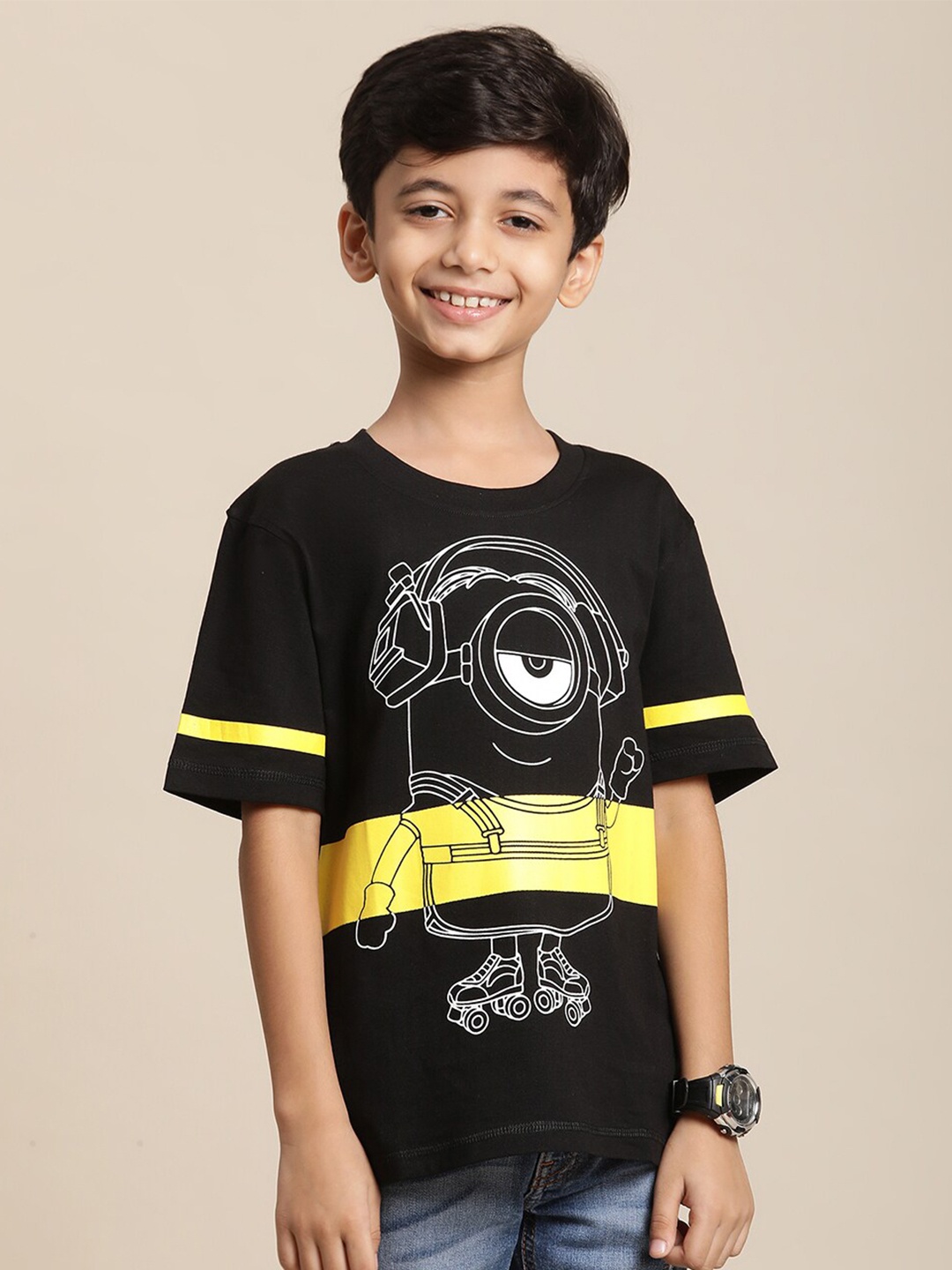 

Kids Ville Boys Minions Printed Cotton Tshirt, Black